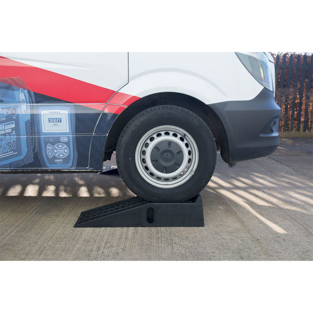 Machine Mart Ramps Sealey CAR3000C Car Ramps Pair (3T Capacity) - Machine Mart