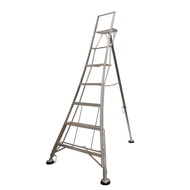 Image of Werner 92505 Adjustable Tripod Platform Ladder - 5 Tread