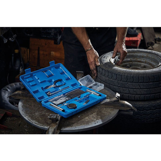 Draper Tyre Puncture Repair Kit for Tubeless Off Road Vehicles (65 ...