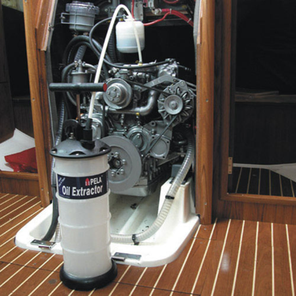 PELA 'Pro' 14,000 14L Oil & Fluid Extractor Machine Mart Machine Mart