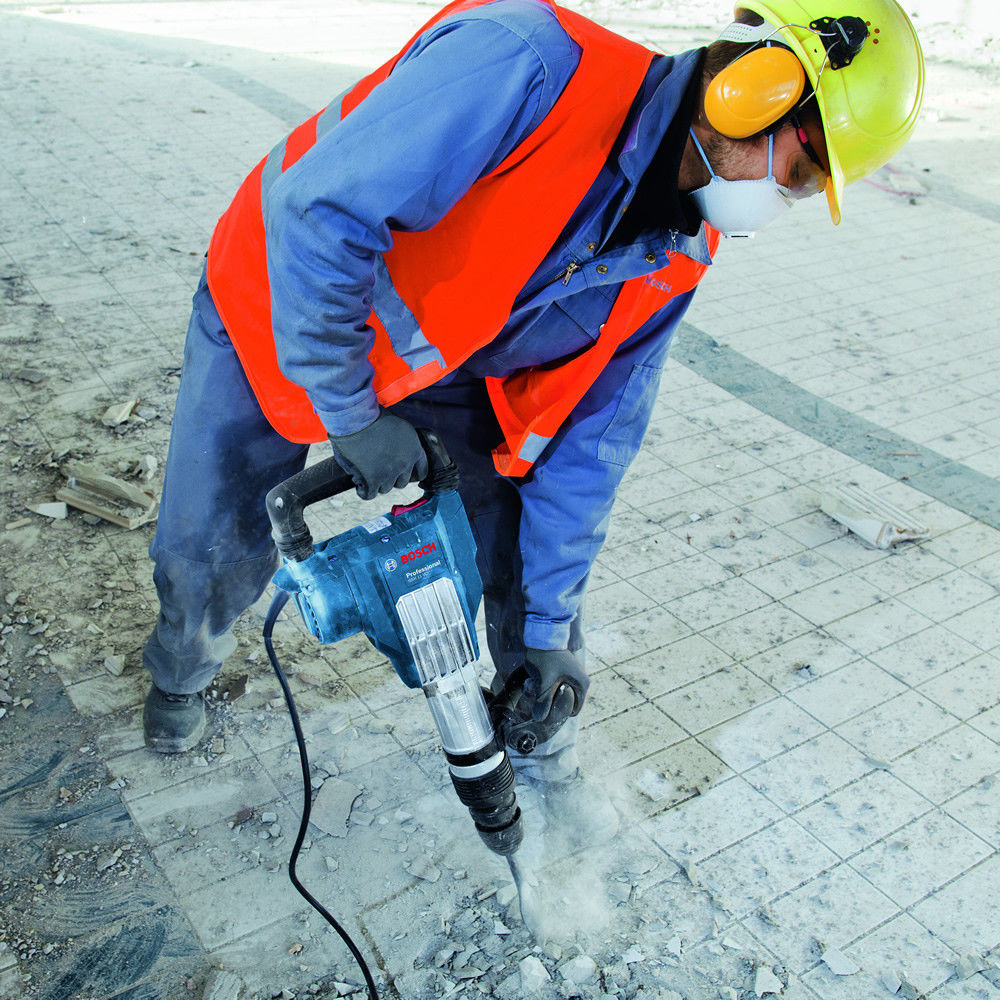 Bosch GSH 11 VC 23J SDSMax Professional Demolition Hammer (110V